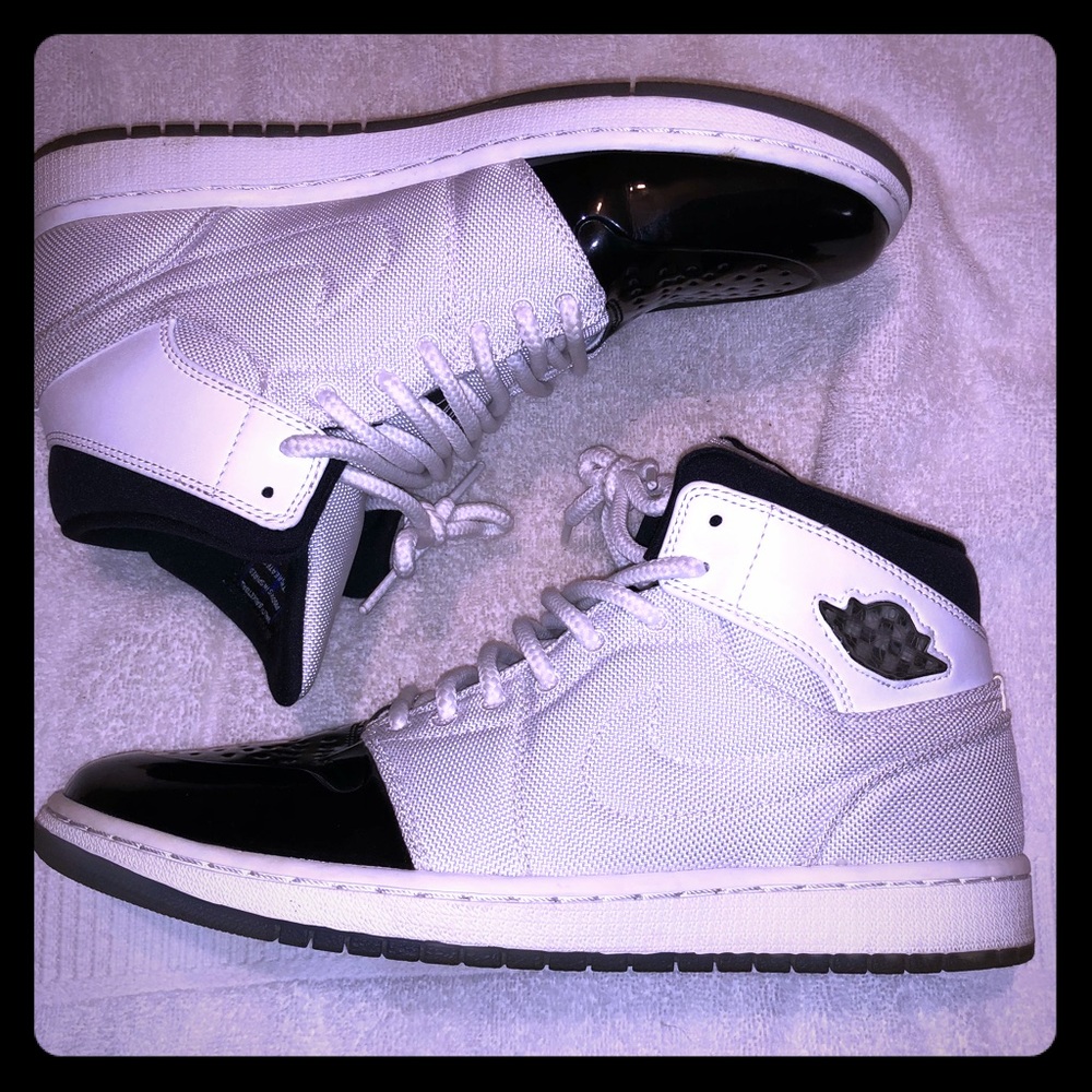 Jordan 1 Mid